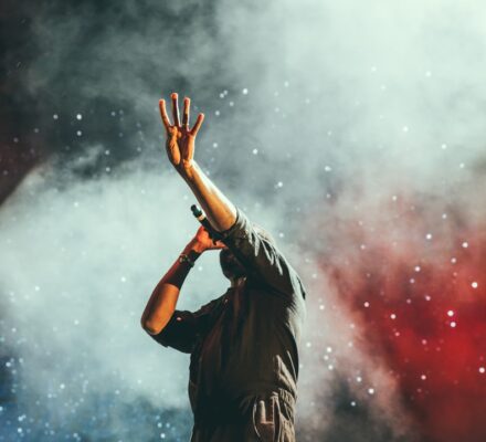 Jacqueline Govaert vermogen: geschat nettowaarde en inkomsten