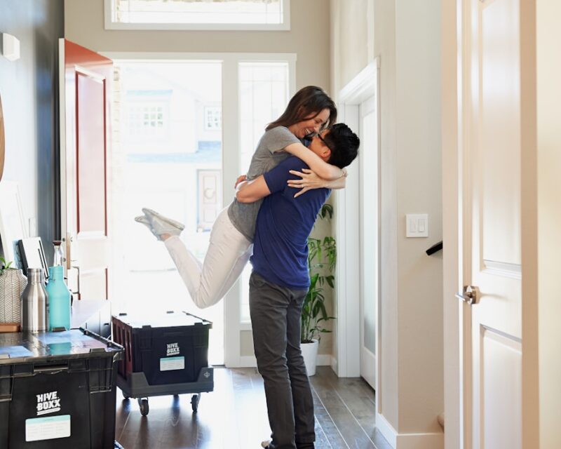 Samen verder: van samenwonen tot trouwen — de complete gids