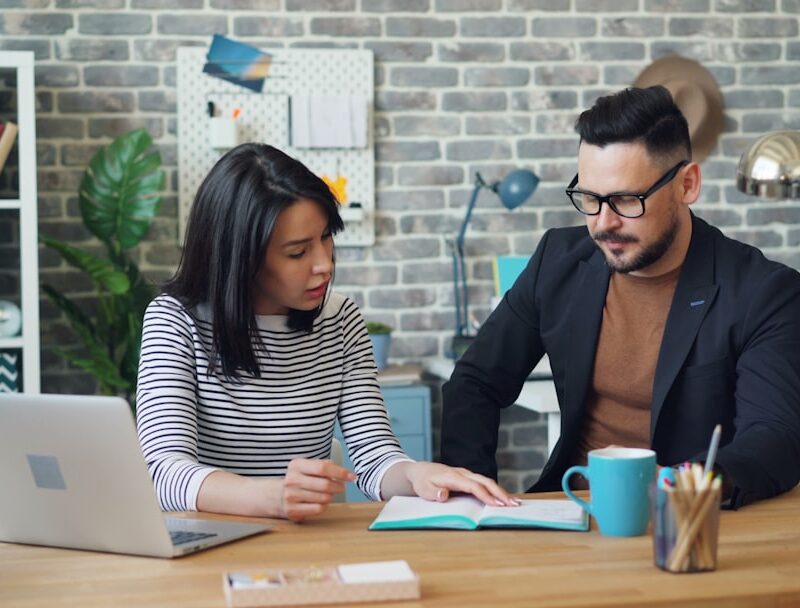 Welke vragen stel jij aan een werkgever in een sollicitatiegesprek?