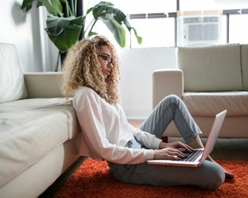 Een kamer huren zonder opgelicht te worden: zo check je de verhuurder
