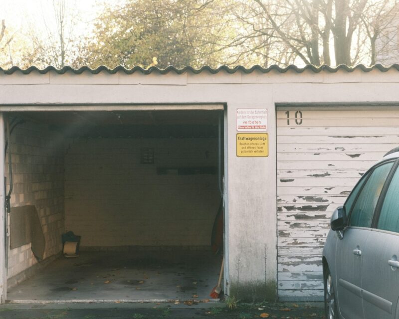 Je auto schorsen in de winter: wanneer het loont en wat het je kost