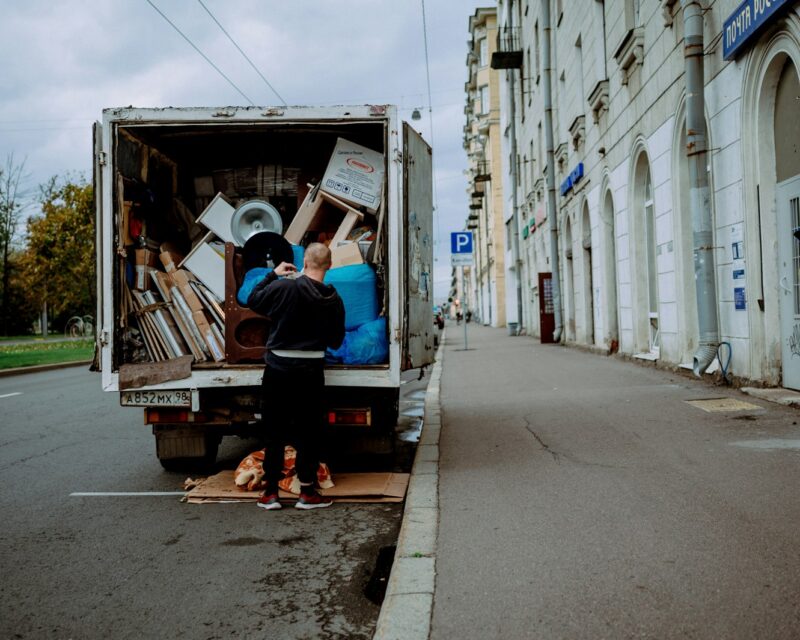 Verhuisbedrijf inhuren voor je eerste huis: zo voorkom je schade en gedoe